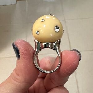 Source Unknown Cream and Silver Ring
